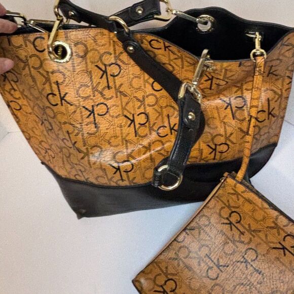 Calvin Klein Leather Tan Black Monogram Shoulder Bag Handbag Purse - Picture 3 of 8